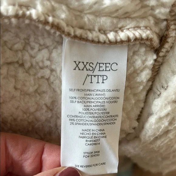 CAbi McQueen coat - Picture 7 of 7